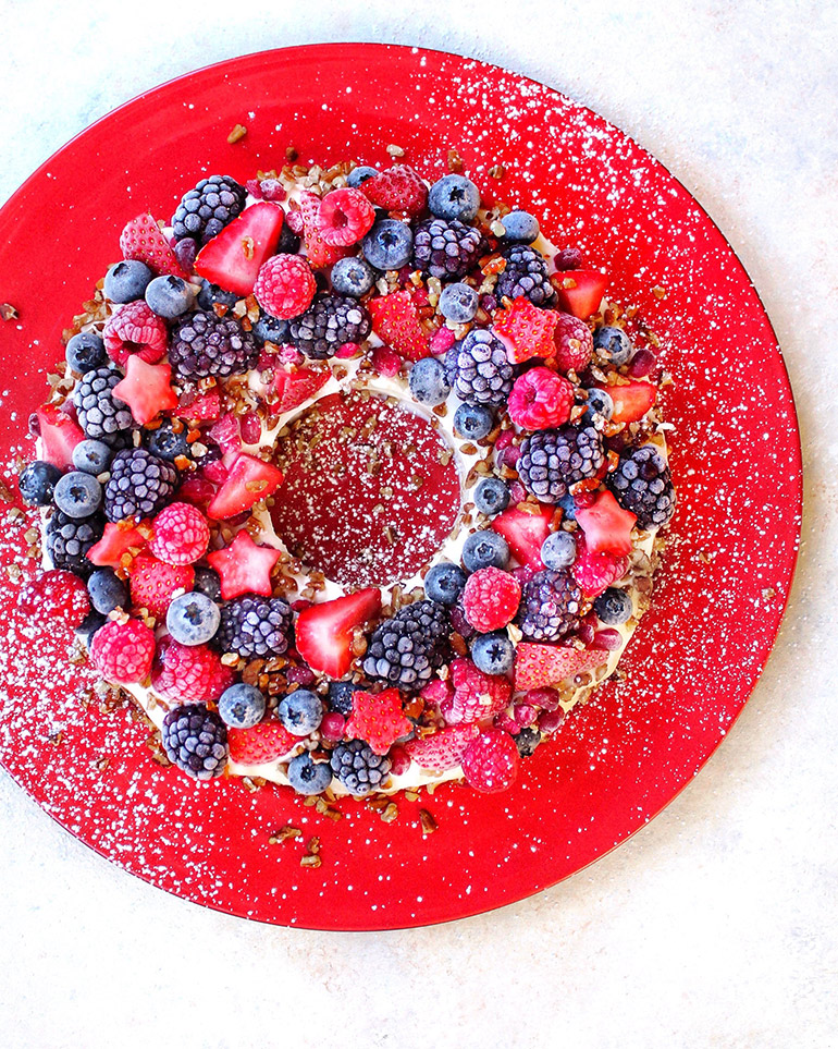 holiday pound cake with berries