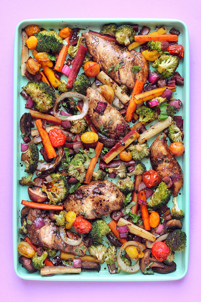 balsamic chicken and veggies sheet pan dinner