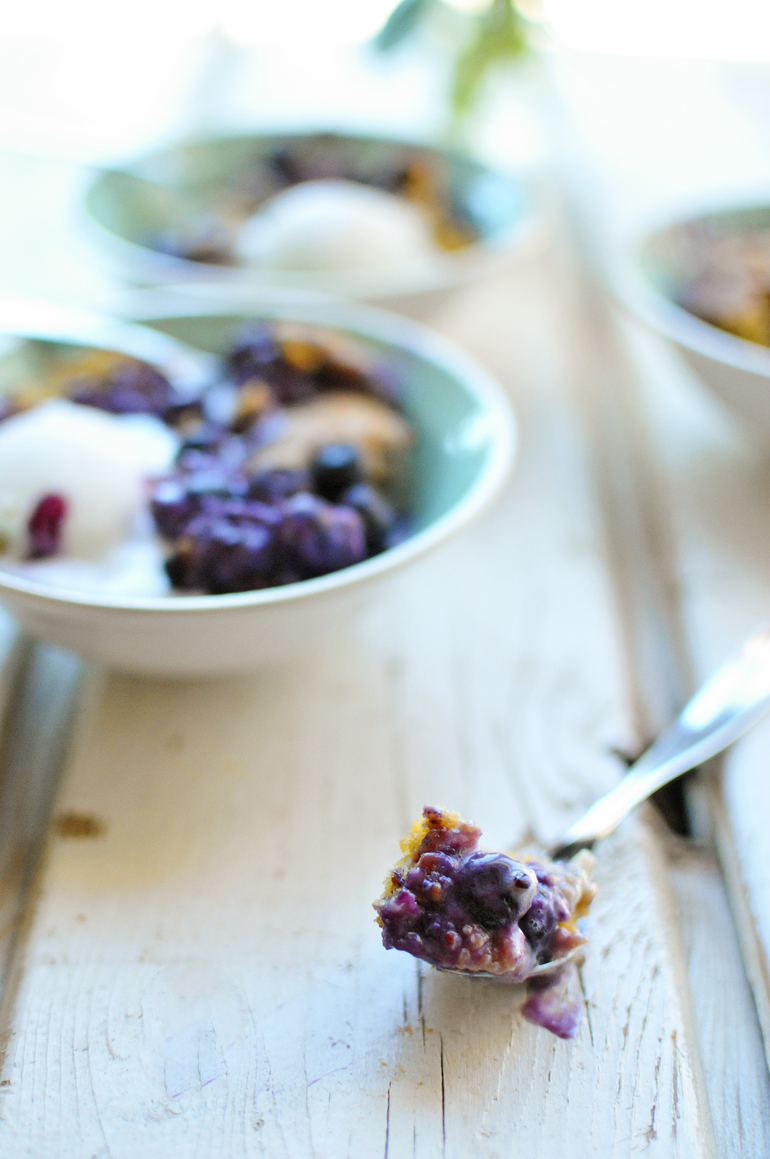 blueberry cobbler with quinoa bite