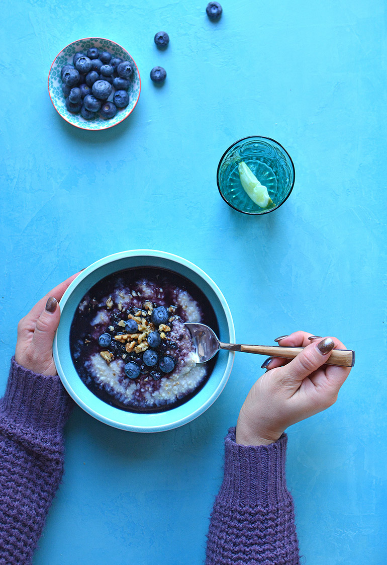 blueberry oatmeal bowl momma version