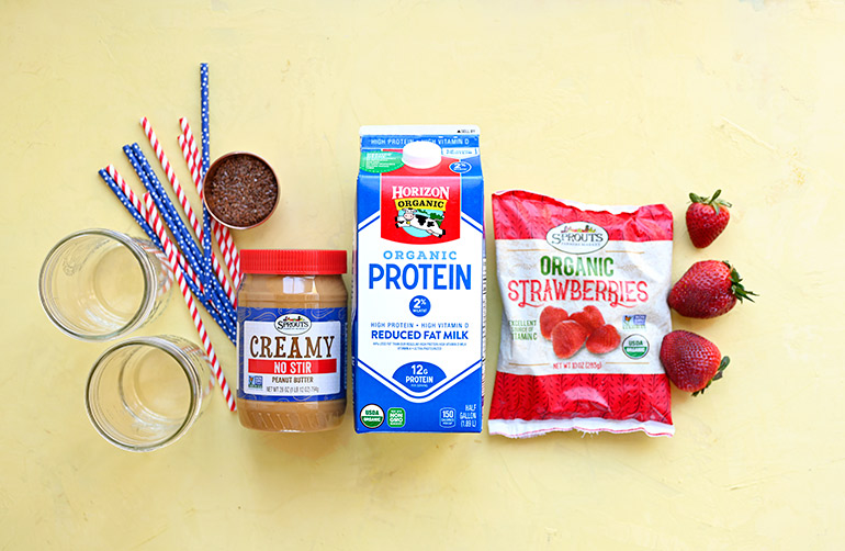 peanut butter and jelly smoothie ingredients