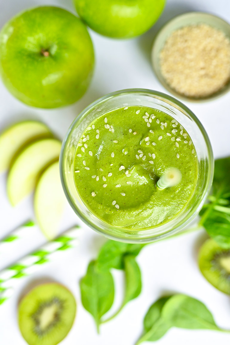green smoothie with Silk