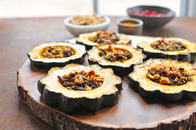 Vegan Stuffed Acorn Squash Rings Vegan Stuffed Acorn Squash Rings