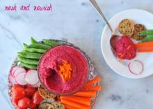 Chili Roasted Beet Hummus 