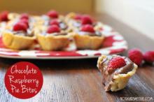 Chocolate Raspberry Pie Bites