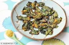 Garlic Kale Chips