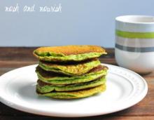 Green Smoothie Pancakes