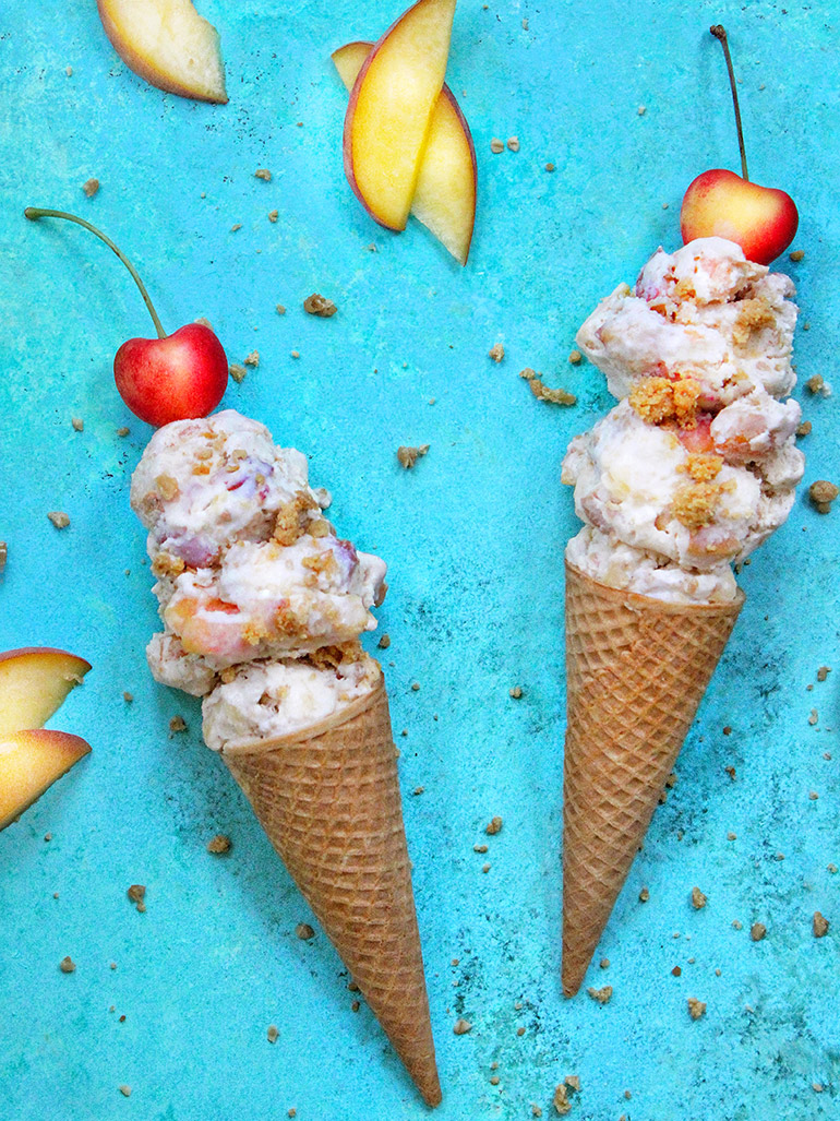 peach cobbler ice cream