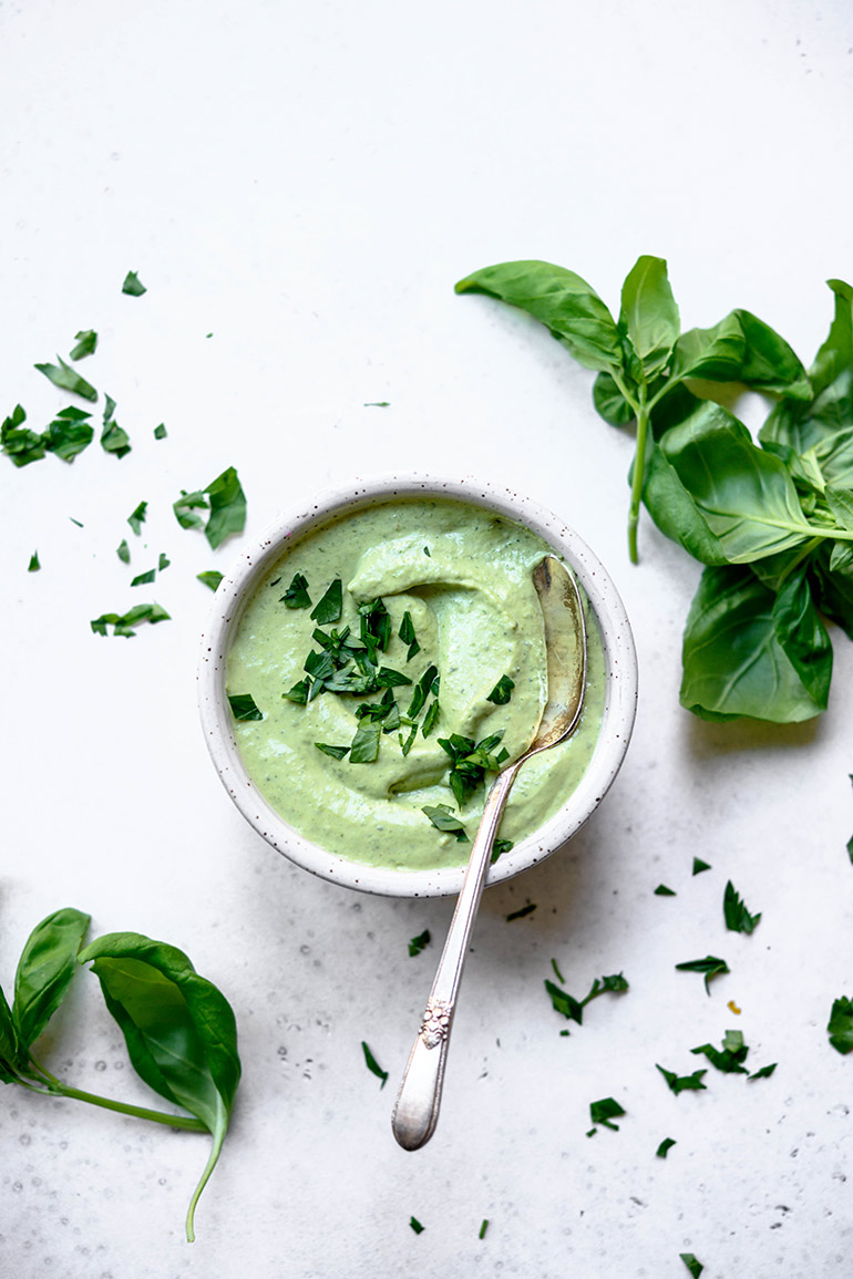 herby tahini sauce for fries