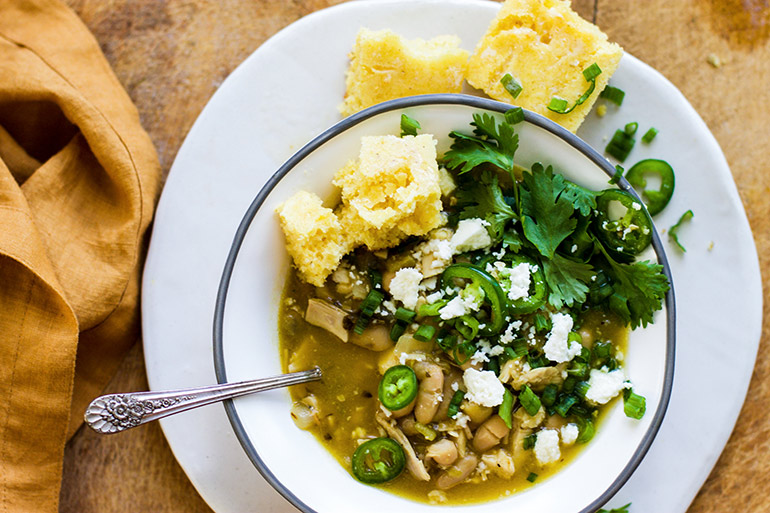 white bean chicken chili with cornbread