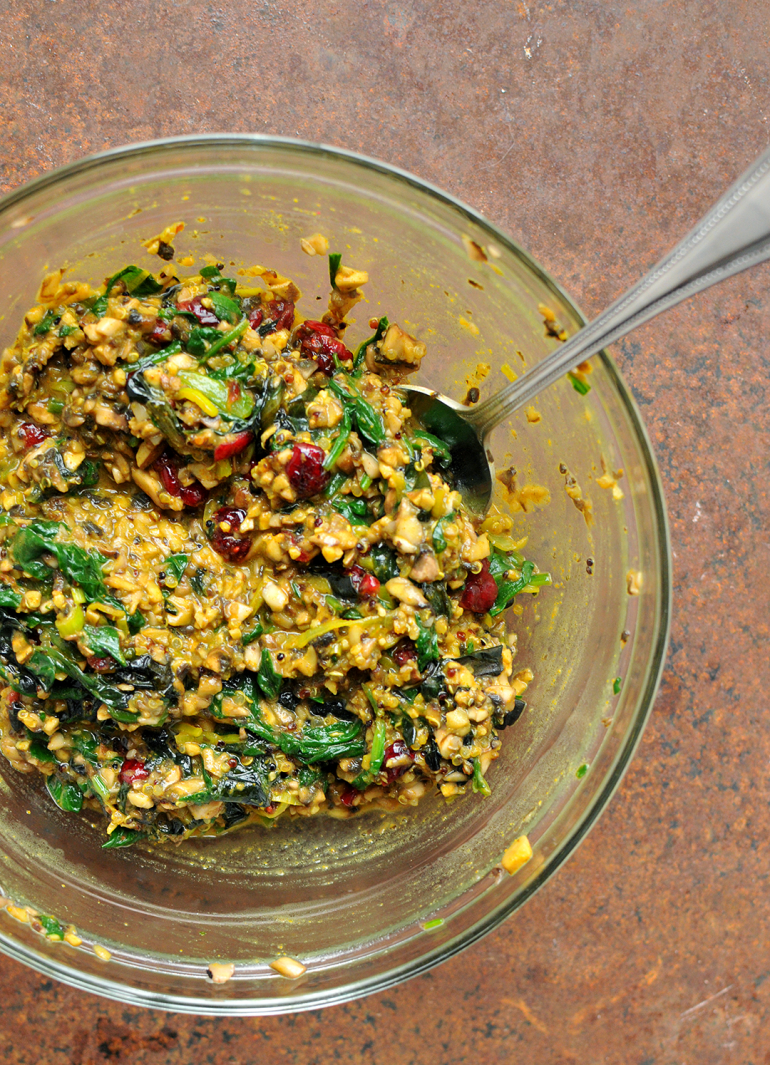 acorn squash stuffing in bowl