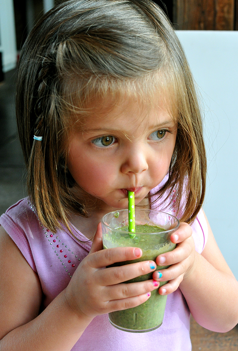 babycakes almond joy green smoothie