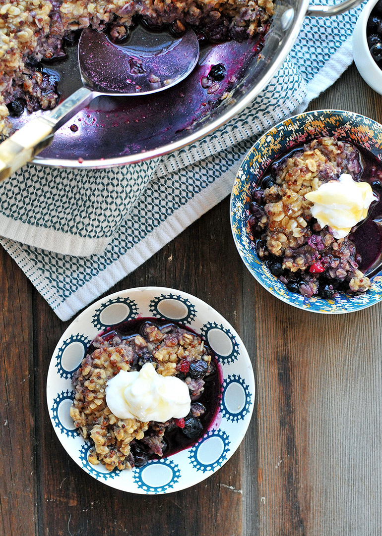 breakfast berry cobbler