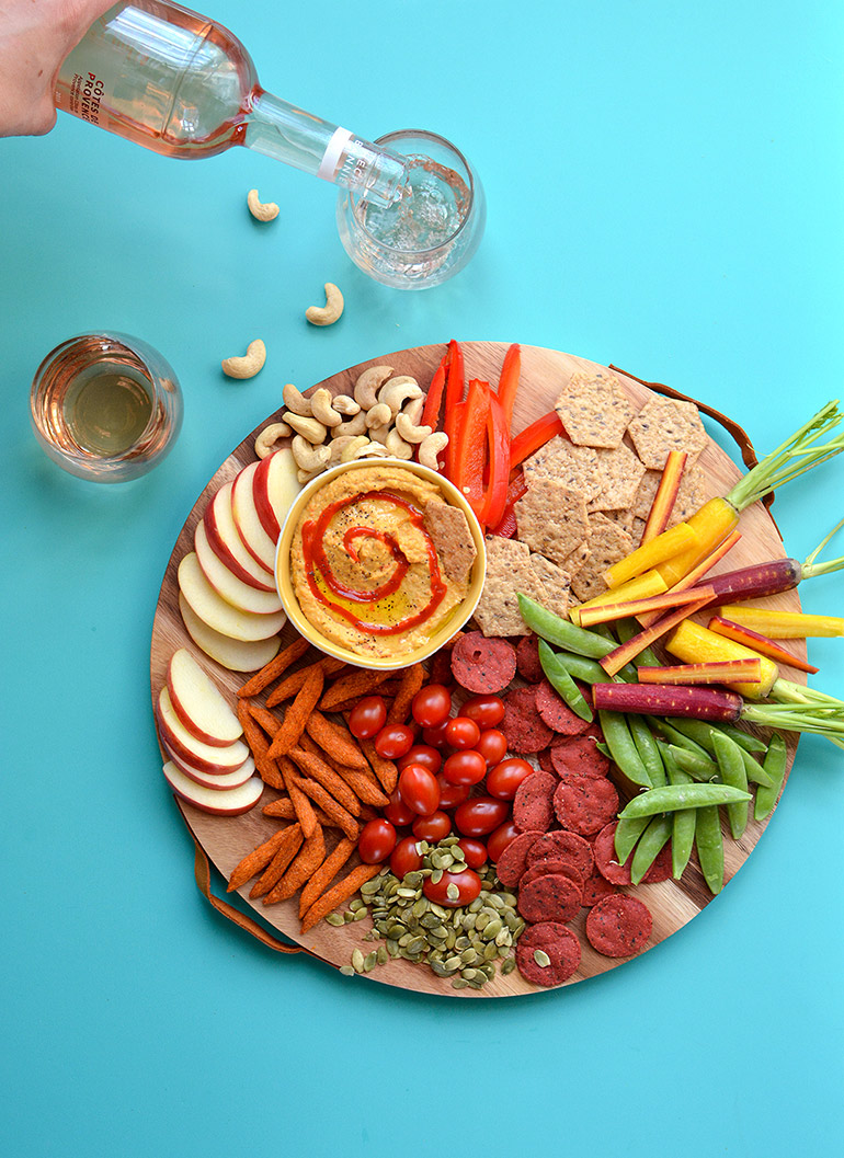 carrot apple sriracha hummus snack plate