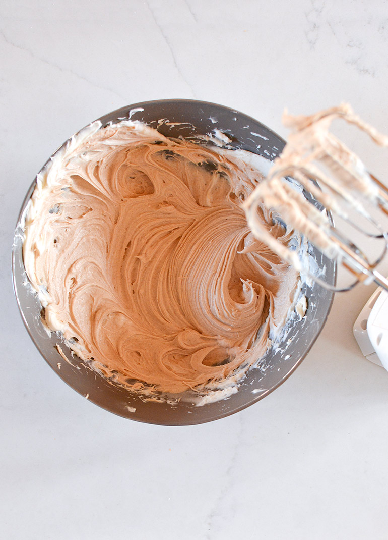 dairy-free cream cheese frosting