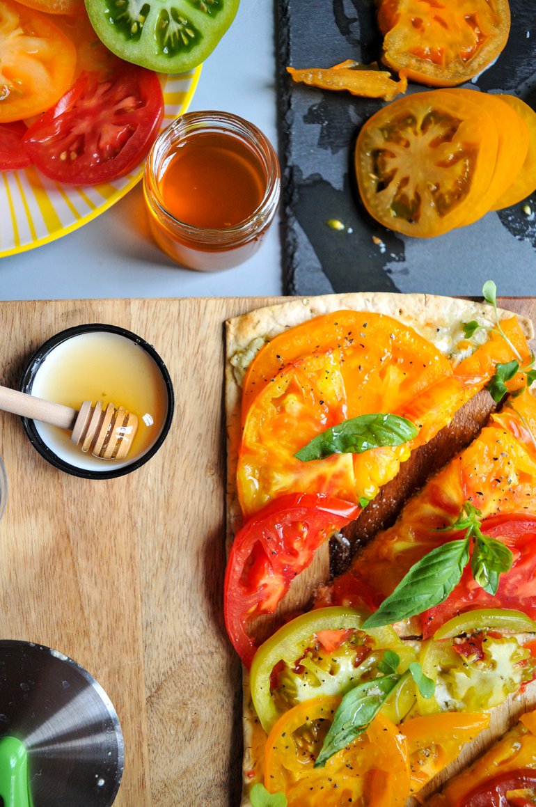 heirloom tomato flatbread with honey goat cheese