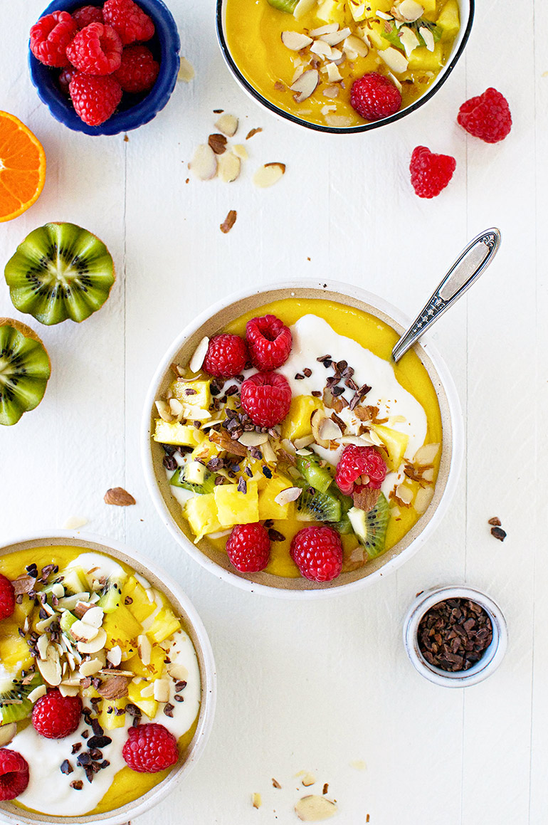 mango creamsicle smoothie bowls with yogurt