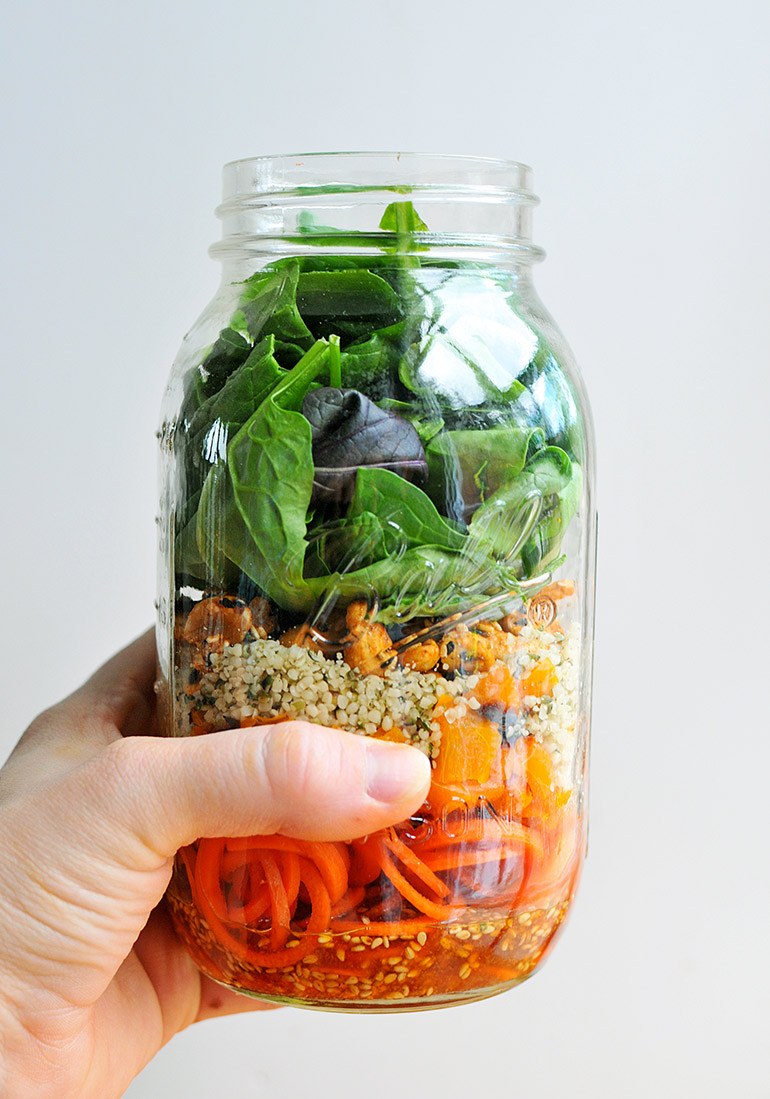 carrot noodle mason jar salad