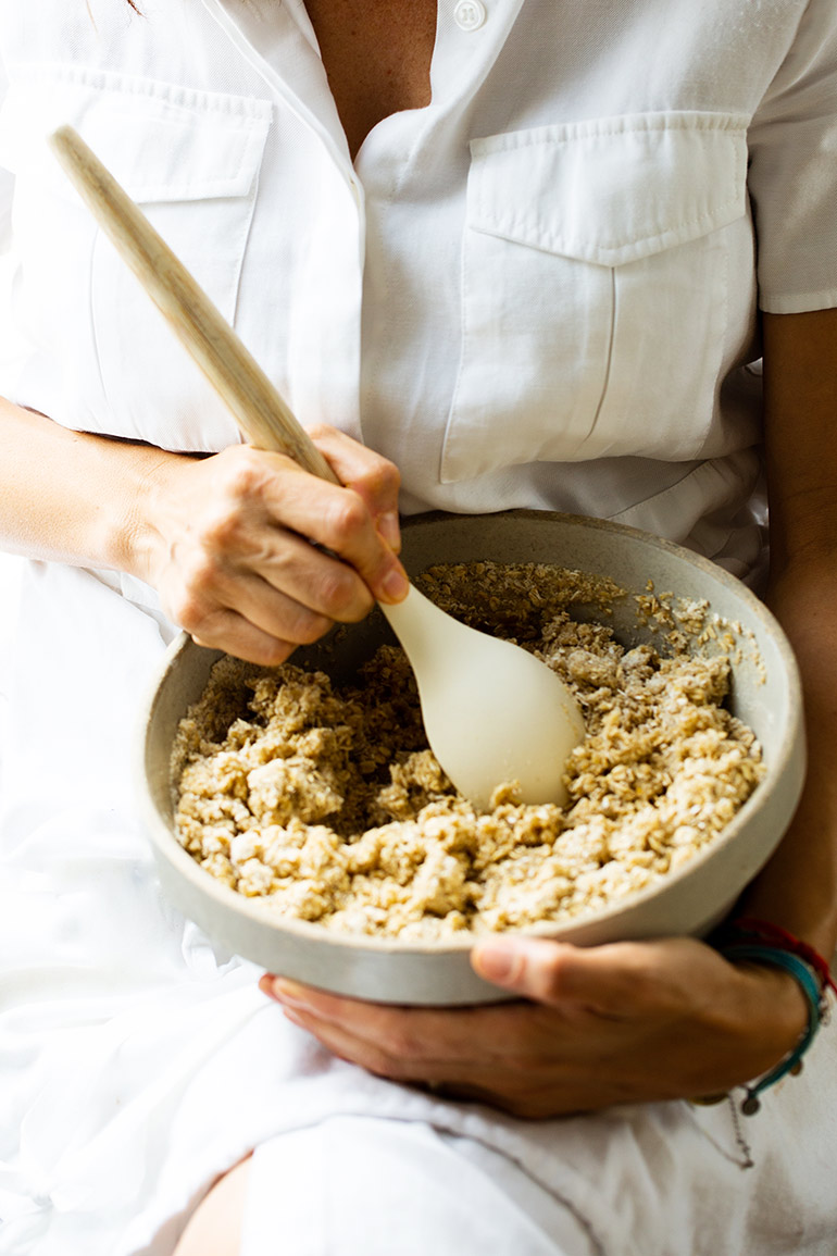 ale stirring vegan oat bars