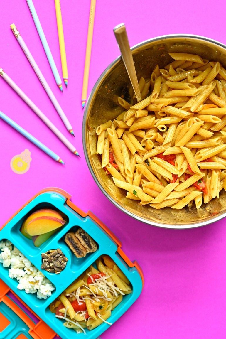 orville lunchbox with pasta