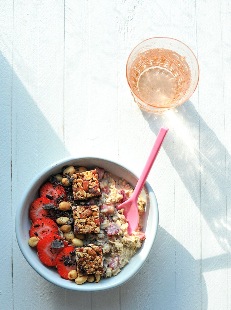 pb&j overnight oats with sunlight