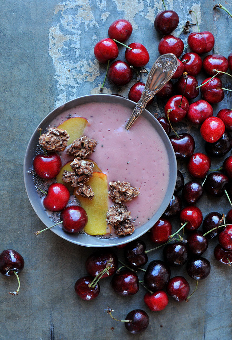 peach cherry sunrise smoothie bowl