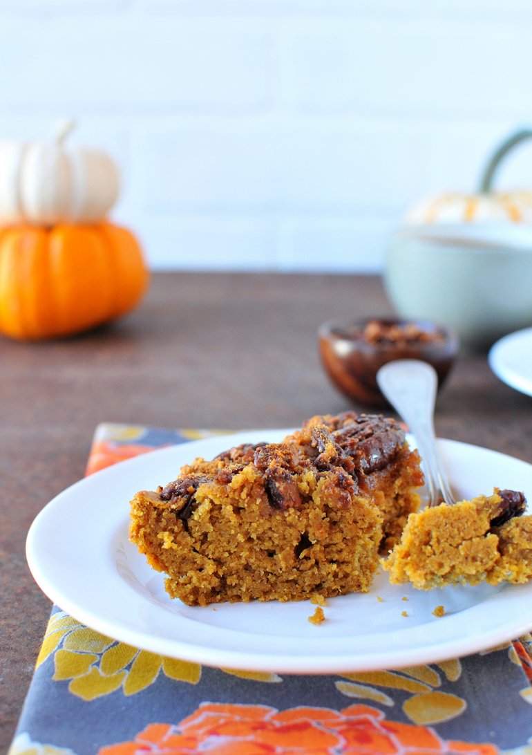 pumpkin coffee cake slice