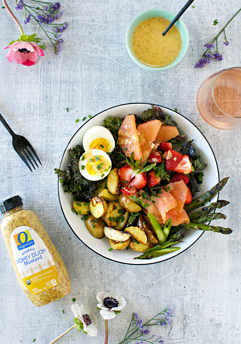 spring salad with roasted potatoes