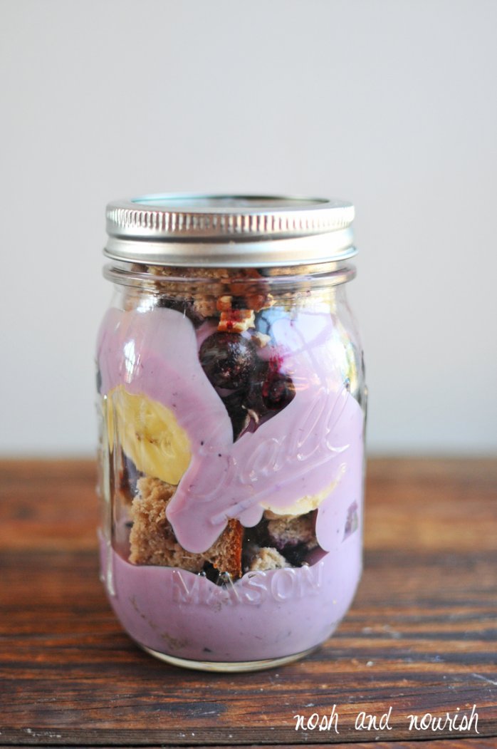 mason jar breakfast parfait