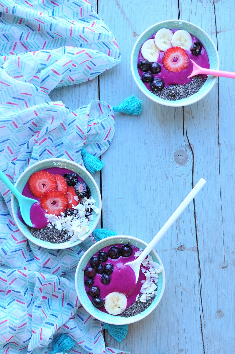 dragon fruit smoothie bowls