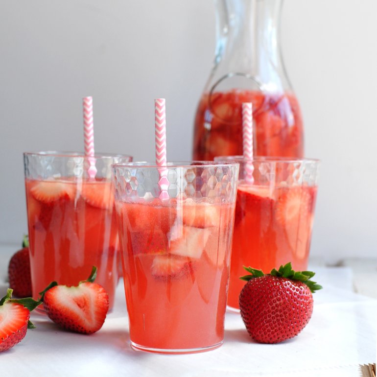 strawberry sangria