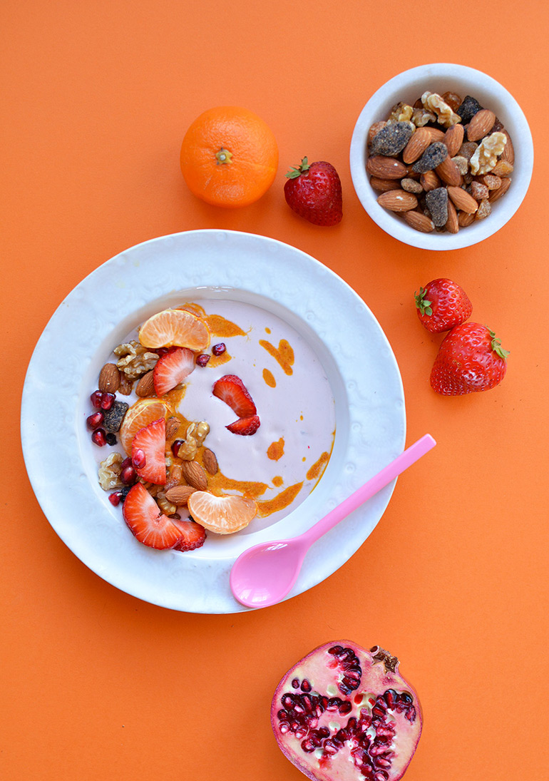 vitamin C yogurt parfait bowl