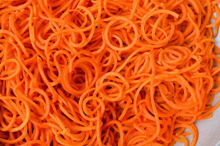 spiralized carrots and sweet potatoes